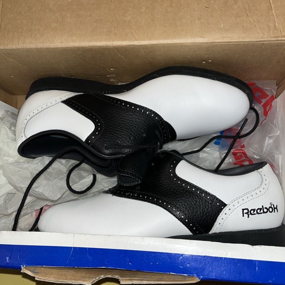 Reebok Shoes - new reebok womens willowbend XL Plain Toe size 7m golf shoes White And Black